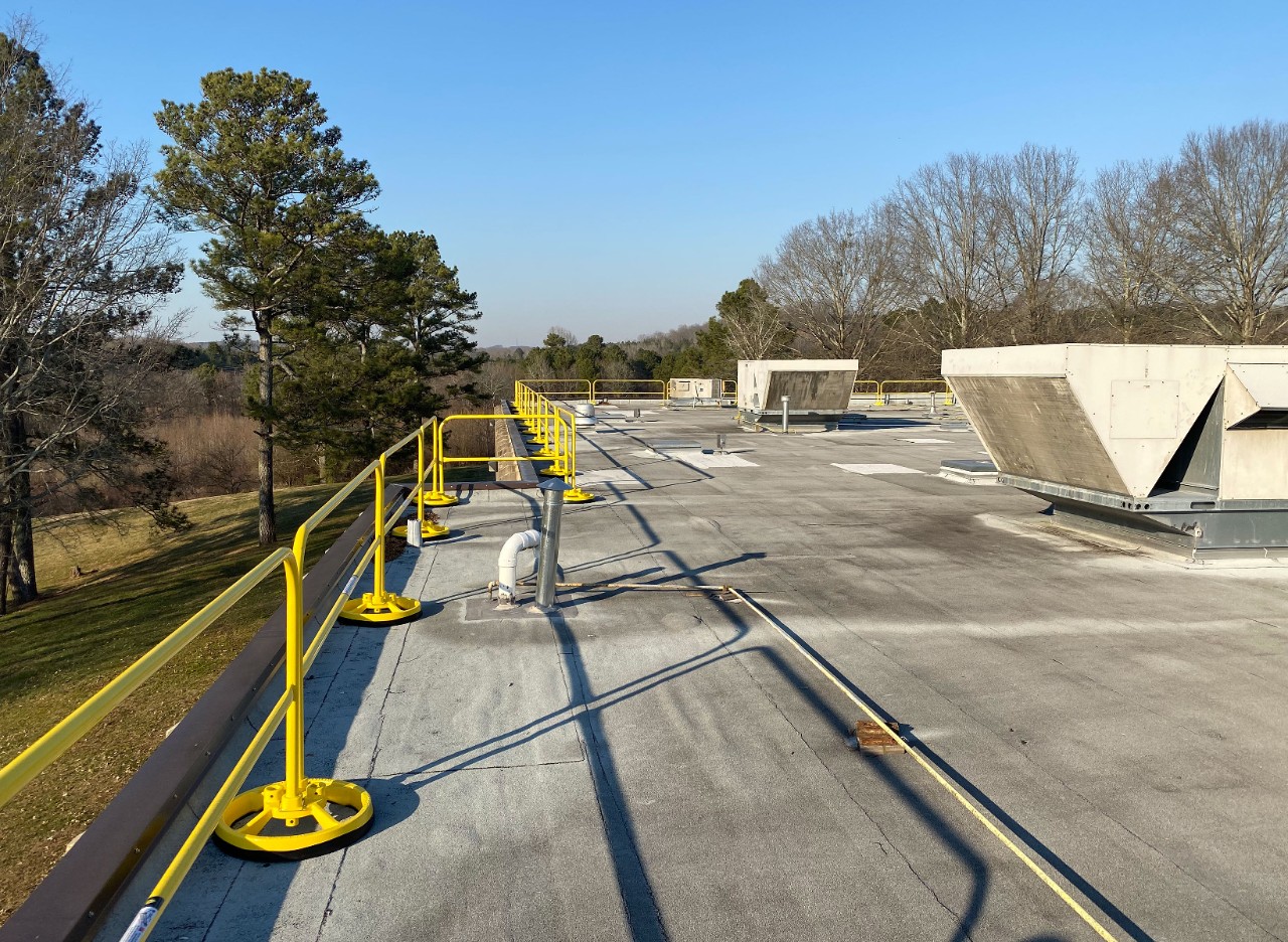 Mobile Safety Rail Series 5400 Kingspan US