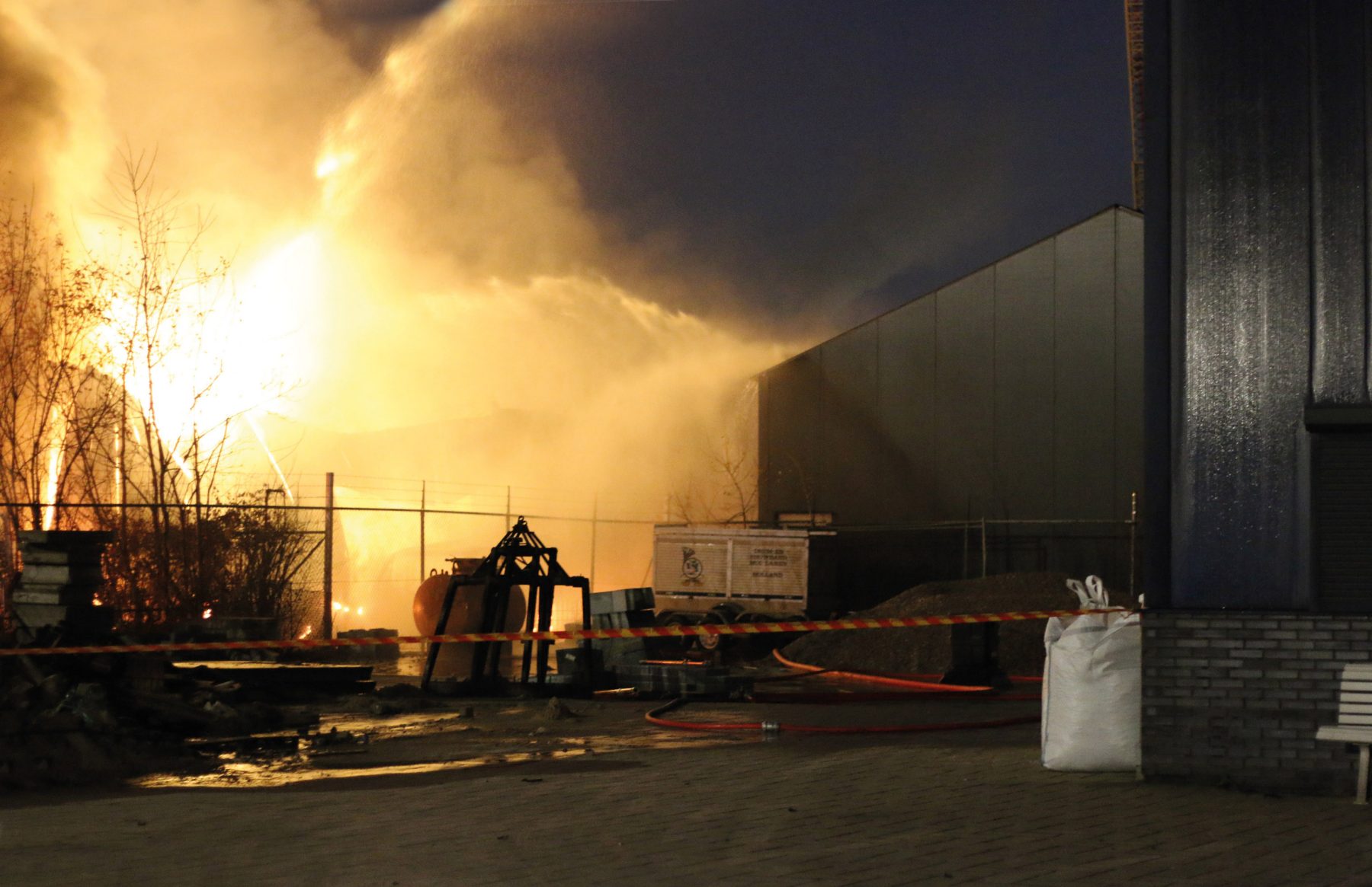 Fire performance of insulated panels